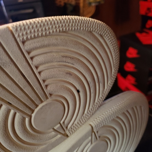 Jordan 1 Og Defiant 13 - Picture 6 of 8